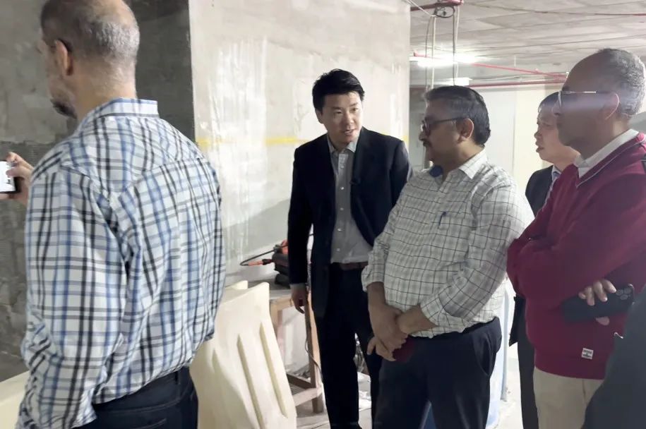 中东首秀成功，CA88抹灰机器人顺利完成阿联酋首批客户验收(图3)