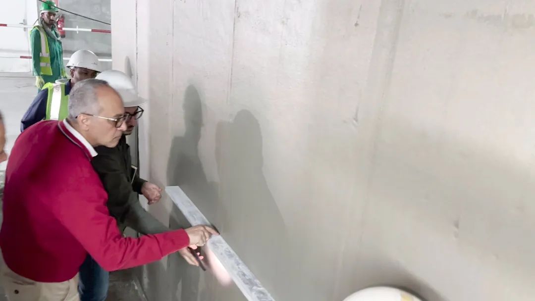 中东首秀成功，CA88抹灰机器人顺利完成阿联酋首批客户验收(图7)